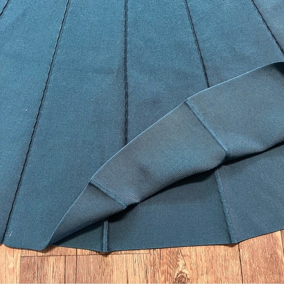 ANGL Sleeveless Halter A Line Knee Length Green Fit & Flare Dress Party Size L - Picture 8 of 15